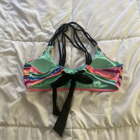 Nwot endless sun bathing suit top size x large multi colors - Picture 2 of 3